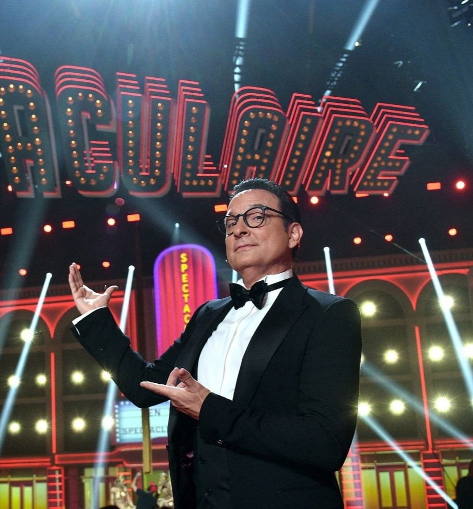 LeDevinFou's tweet photo. Débat :

🔃RT pour #LePlusGrandCabaretDuMonde
❤️FAV pour #Spectaculaire https://t.co/0YvzYzseXn