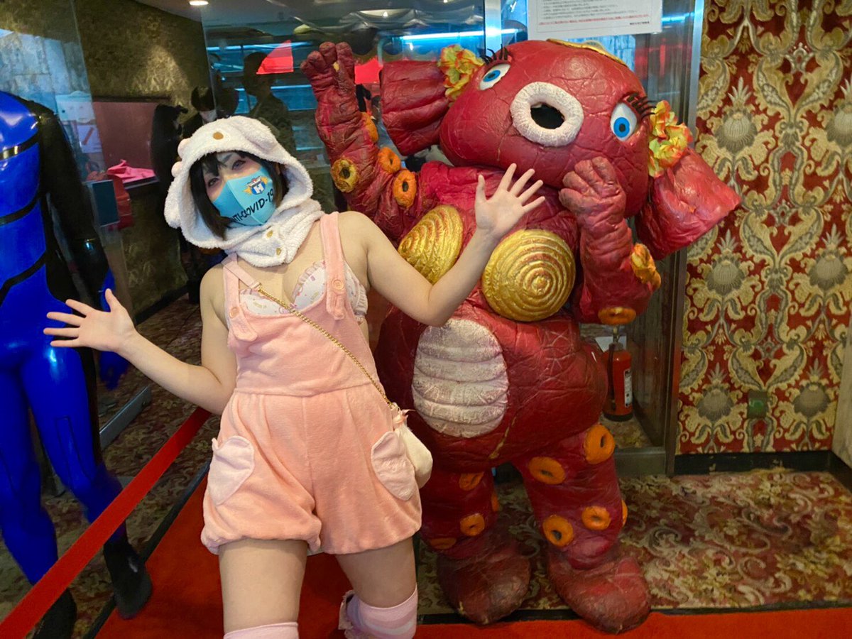 ベサメムーチョ 大怪獣サロン デパートメントh 今月もお疲れ様でした ムーチョの中の人は同じ天野でも天野萌絵 Tigerjet Moe 嬢でした 小さくてキューティ 遊んでくれてありがとうございました O