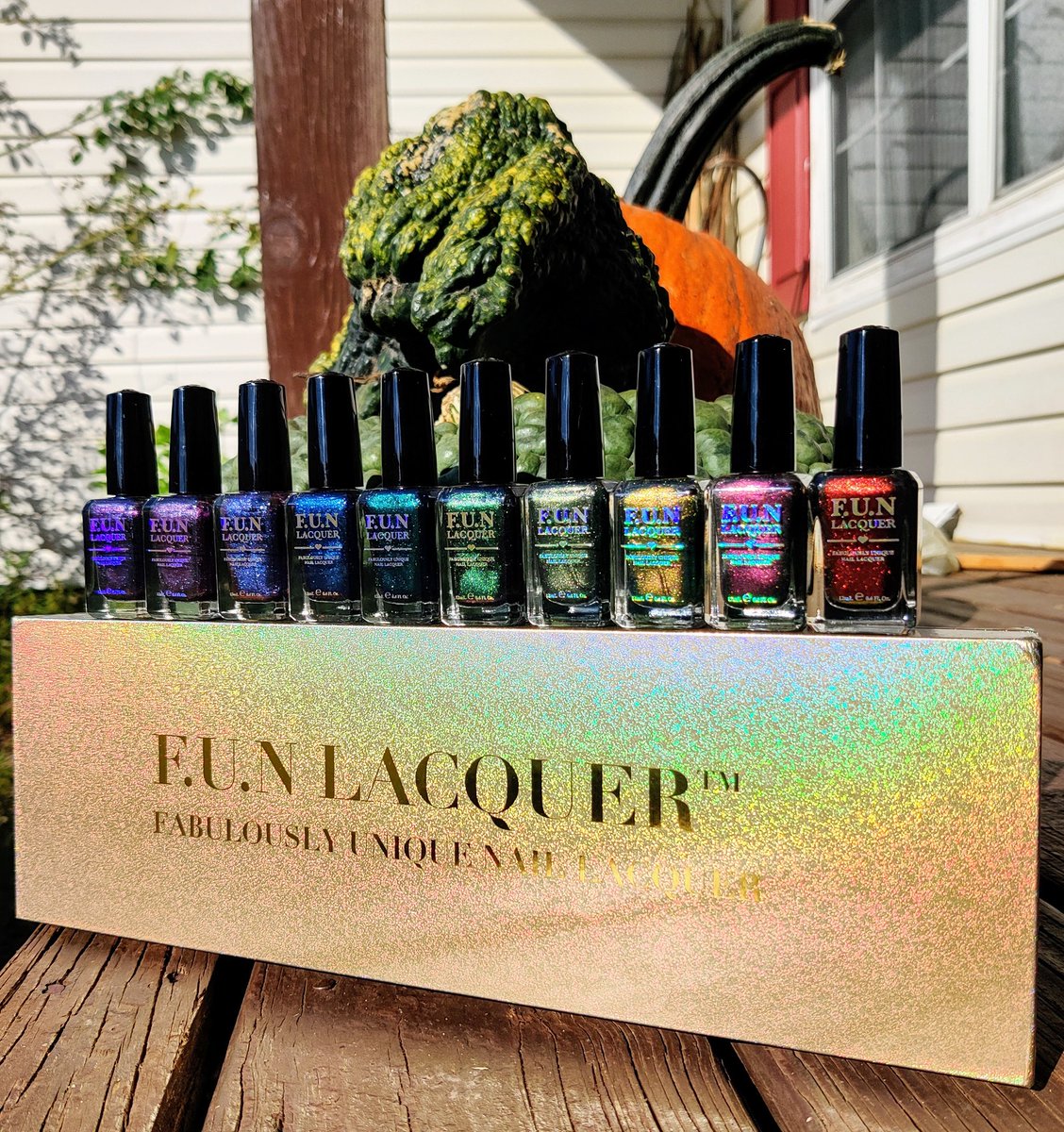 sslyva1n's tweet photo. New collections!!! Multichrome from @holotaco @nailogical  and 7th Anniversary from @FUNLACQUER https://t.co/vQj93WonlI