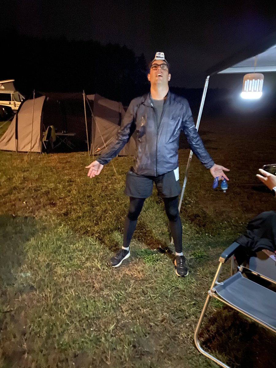  #MadChickenRun The town of Hänchen (get it?), 24 hours, 77 crazy runners trying to go as far as they can on a 2km loop (flat or Moto-Cross (truly insane)). Among them  @mpicbg very own  @FijiSc magician  @florianjug! Hour 13 of the ordeal. Florian just finished 100km. Go Flo!