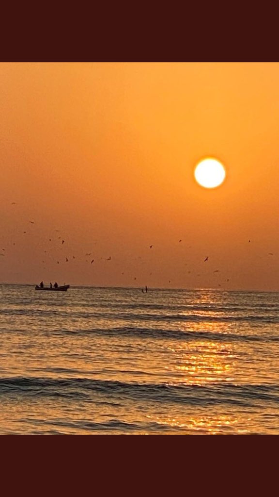 *يّـاربَ ؛ أرزق گل قلب بمَا يتمنْى*
   *منْ خَير الدنْيا و الٱخره*┆❊

        *_صباح ﺎﻟﺧﯦڒ ♥️_*