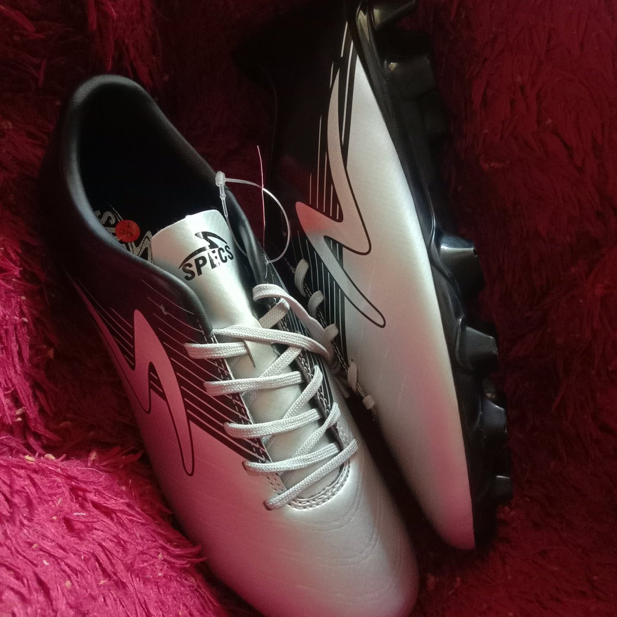 Size 41 bnib
Specs Ryusei FG
Cuma 270.000,-
08989891885

#Original #murah