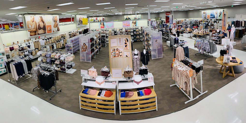 retailLdr_josh's tweet photo. Another one down ... way to go DBO Sally and TL @ericmceachernVM! #teamtarget #T2729 #D470 https://t.co/Z5xBdN3ryS