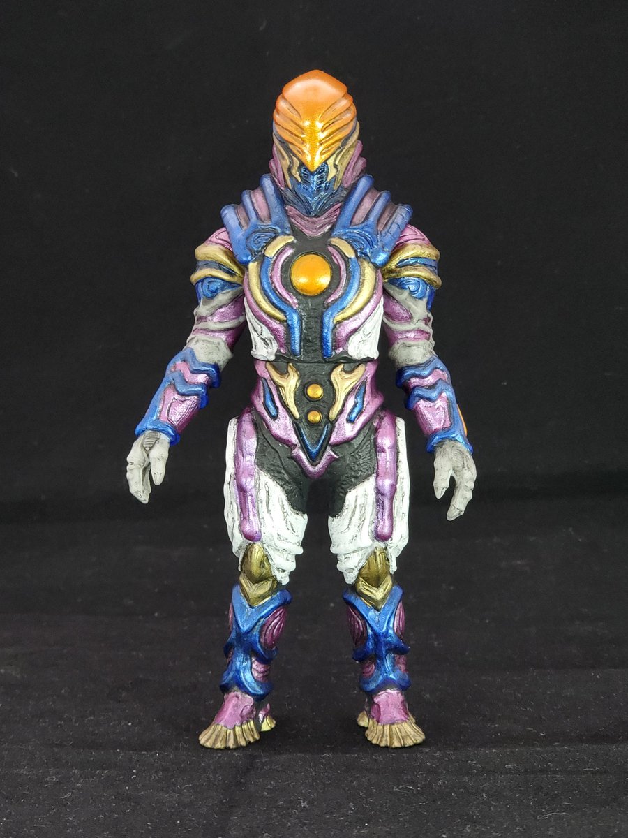 はじめてのソフビ塗装 ウルトラマンXとウルトラマンZより虚空怪獣