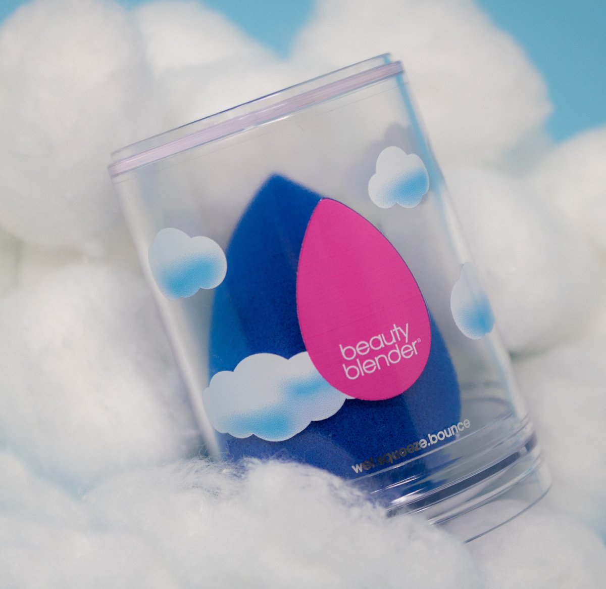 beautyblender (@beautyblender) on Twitter photo See a blend, send a blend ✉️💁♀️Tag a friend who NEEDS to try a <a href="/beautyblender/">beautyblender</a> like...now (PS you can still shop our Sapphire and blender on beautyblender.com) See a blend, send a blend ✉️💁♀️Tag a friend who NEEDS to try a <a href="/beautyblender/">beautyblender</a> like...now (PS you can still shop our Sapphire and blender on beautyblender.com)