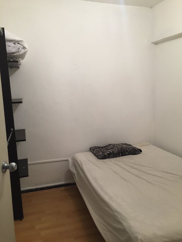 miroslavavgallo's tweet photo. Mi primer cuarto de foránea | Mi cuarto actual 

5 laaargos años de diferencia. https://t.co/Zf8rBnFAIk