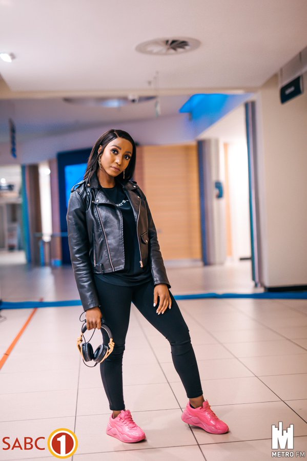 Rudolf_Mak's tweet image. She&apos;s lady of the night....♥️😭♥️😇 #BigUp @Mat_Elle #Get2getherExperience

🙆🏽‍♂️😭