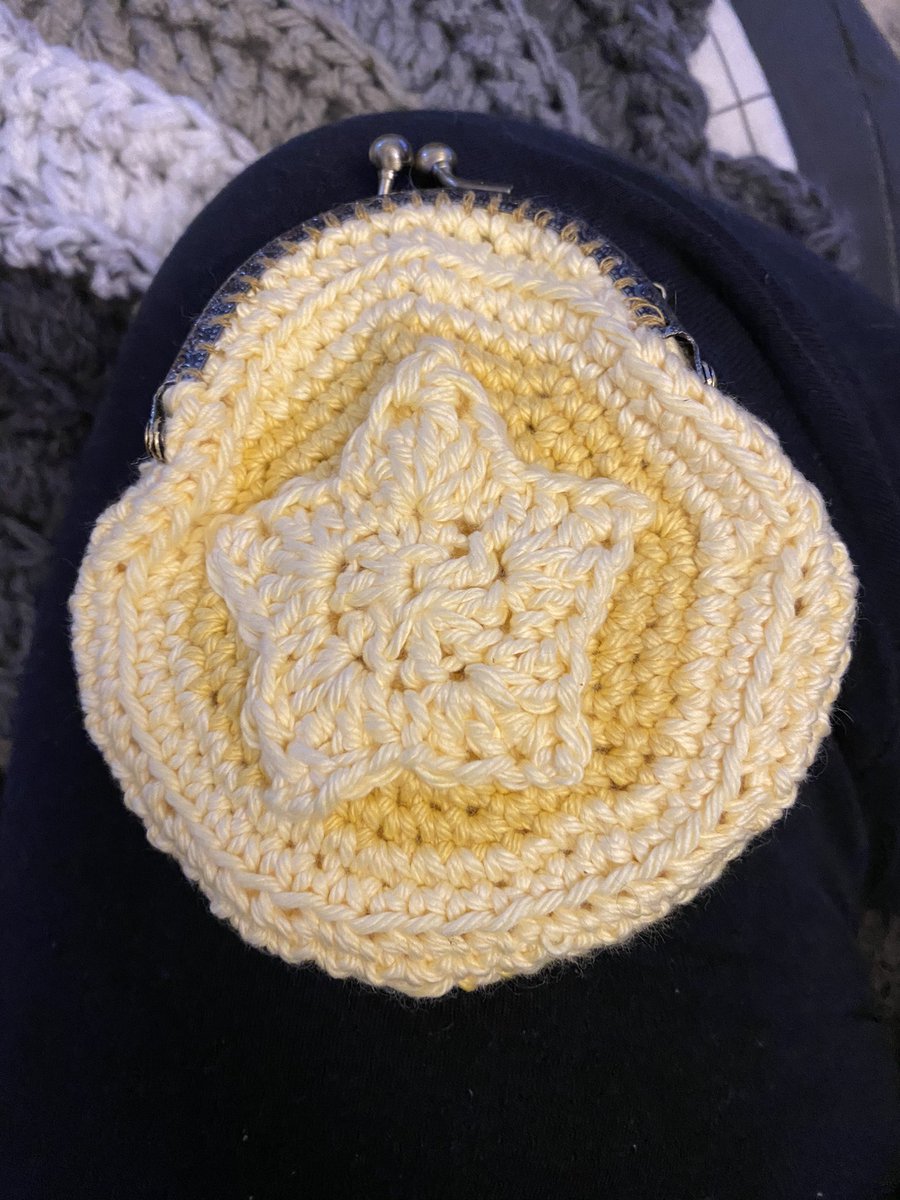 D2Handmade's tweet photo. Working on creating a bell coin purse pattern. First one is a bit too big, but it definitely is close to what I imagined! #acnh #animalcrossing https://t.co/JbcaBZR8Hh