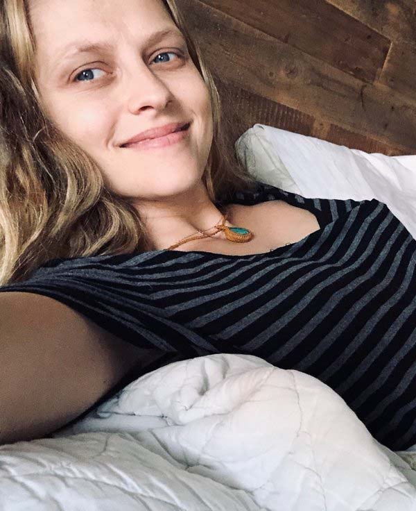 darlaliffland's tweet image. Resacosa pero feliz #postboda #nomakeup #deaquínomemuevenadie