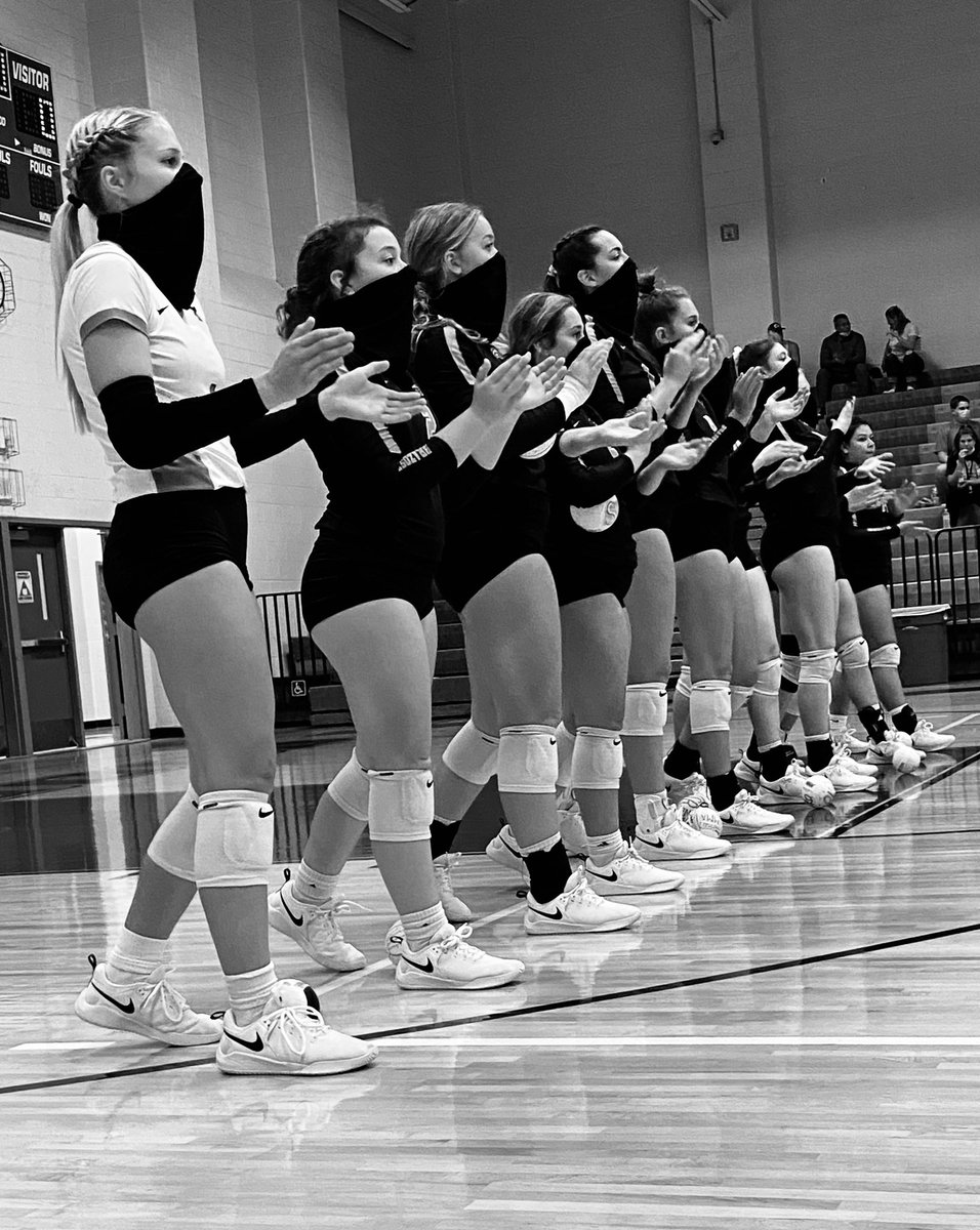 GAME TIME BABY!!!!! LLLLEEETTTTSSSS GGGGOOOOOO! #bucvball #whereyoufrom #raisetheflag