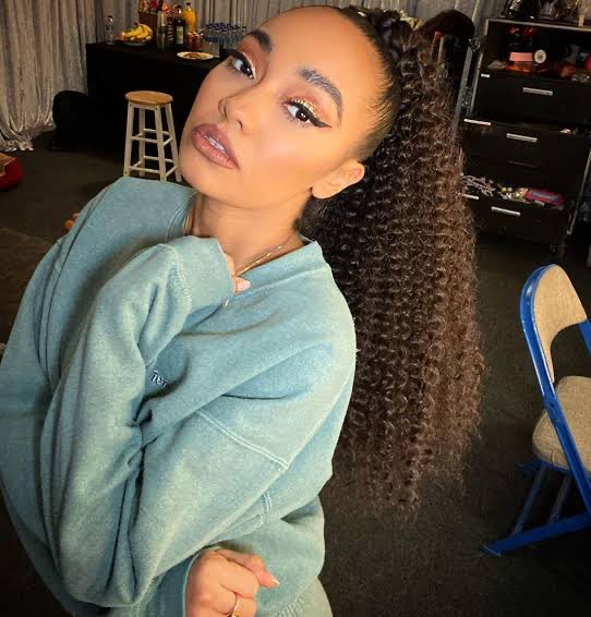 leigh anne siendo la diosa de los cat eye  #HappyLeighDay