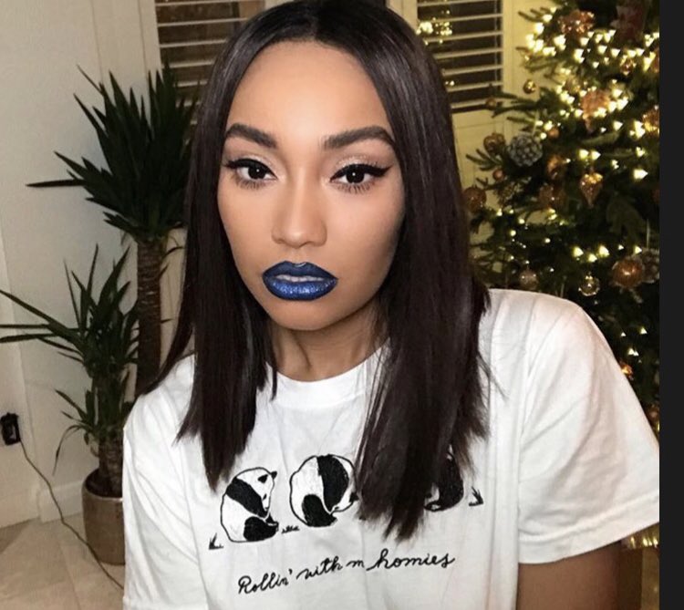 leigh anne siendo la diosa de los cat eye  #HappyLeighDay