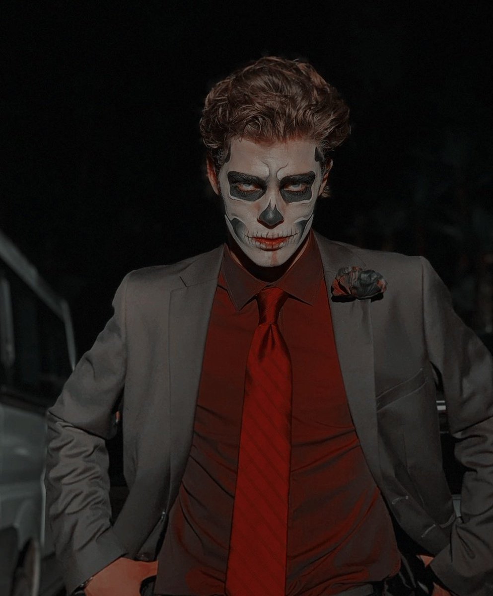 wbeckerz's tweet image. ㅤ
ㅤ ∫ ☠⋅ αnd somethıng evıl's lurkıng ın the dαrk › under the moonlıght : ıt's 𝐇αlloɯeen. #𝕹𝐨𝐞𝐱𝐬𝕳𝐚𝐥𝐥𝐨𝐰𝐞𝐞𝐧.❜
ㅤ