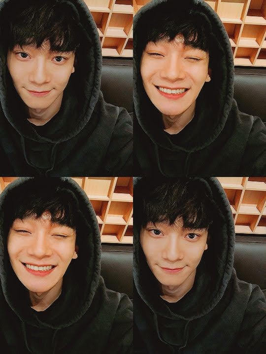 lucloudian's tweet photo. Ada masalah apalagi sama suami gw? Jan macem macem lu ye. Kalau sampe senyum Jongdae ilang, gua bakal santet lu pada. asdfghjkl
#CHEN #kimjongdae #staywithchen https://t.co/ZrXcRNanOr