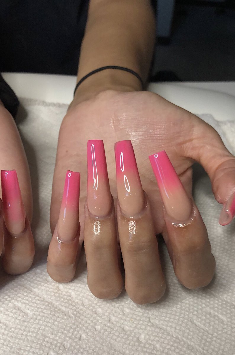 _polishedtips's tweet photo. Pink fill💖 #ncat #uncg #wssu #greensboro #nails #nailtech https://t.co/QvvC70e5tF