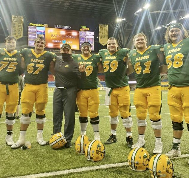 CoachBlaz's tweet photo. So honored to coach this great group of SENIOR RAMS!!! These guys have won 5️⃣7️⃣ games through their time at @NDSUfootball!! 🏆🏆🏆
#KHCO🐏 #STH💯 #ECMF🤘 https://t.co/GsudM1bQgK