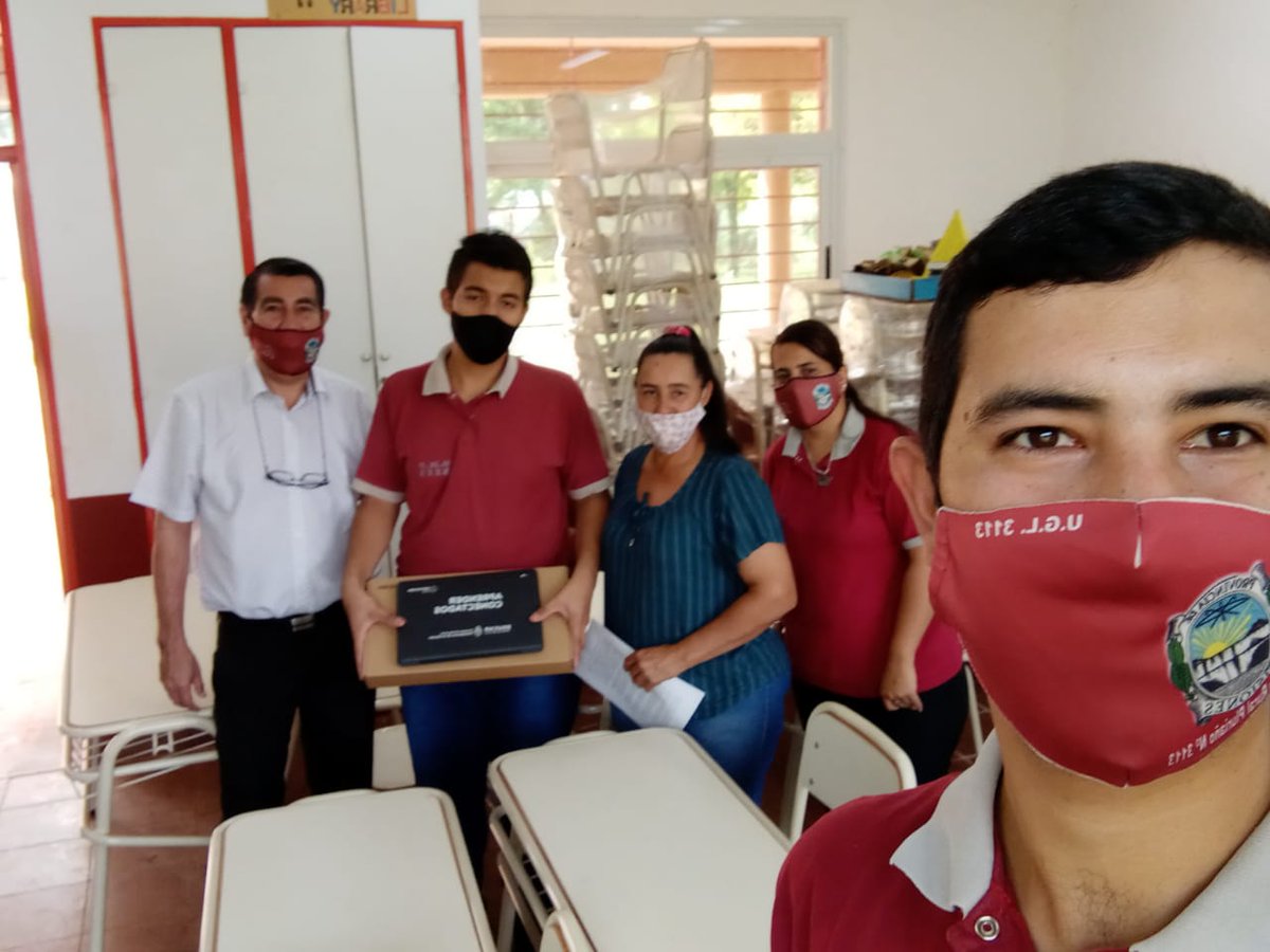 Laura_Noremberg's tweet photo. Secundario Rural Pluriaño 
Continua Recibiendo Netbook🤩#SRP 3113 #GralSanMartin 
Comunidad Comprometida 
#Gracias Autoridades Educativas @linares_cielo @miguel_sedoff  @misioneseduca @direcciondeTIC @Estelatavares14 Juan Miguel Benitez @Nataliakleinn 
#Seguimos ❤ #EducRural 💖 https://t.co/6hR0BUOiWR
