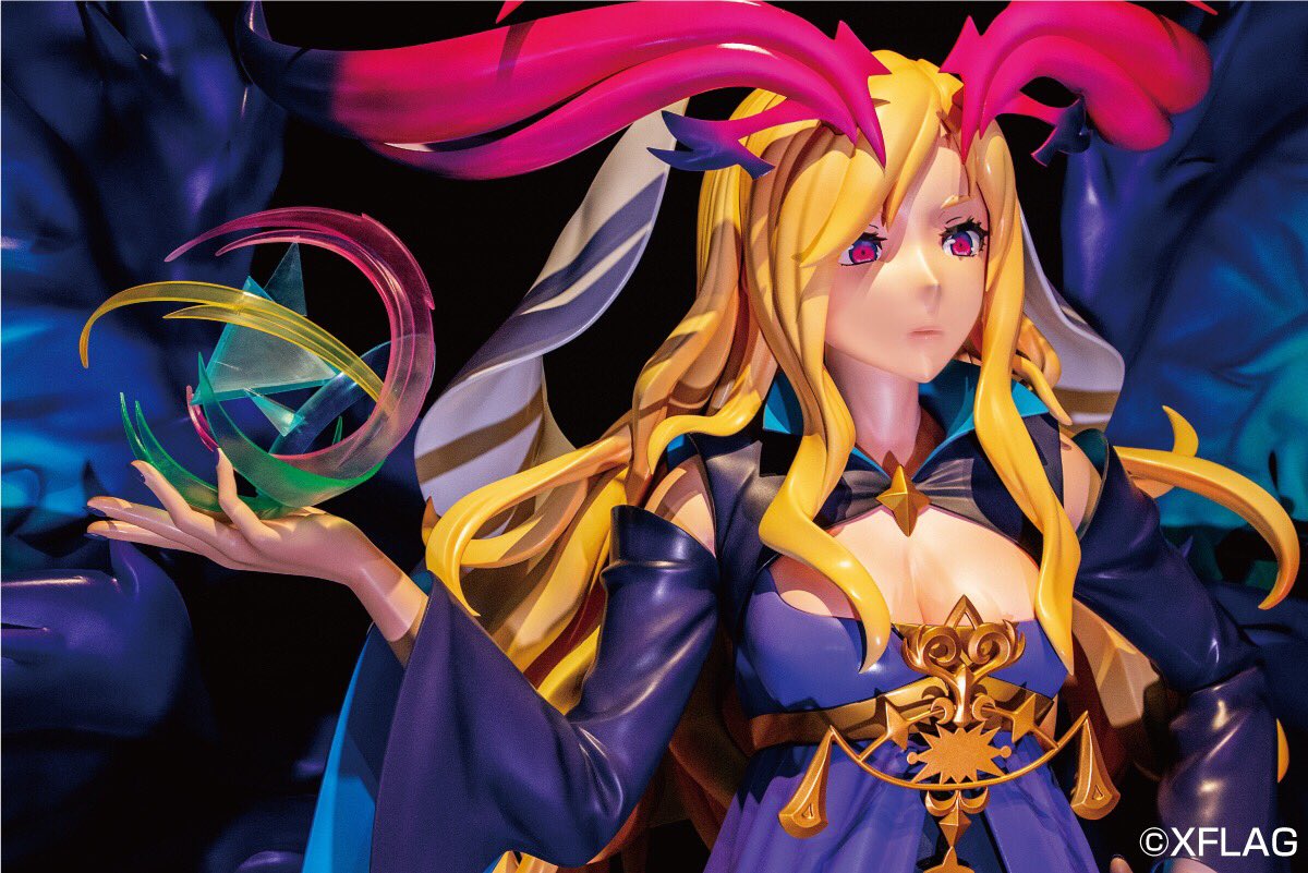 今日は天使の日ということでルシファー 様のお写真。 購入抽選の受付は