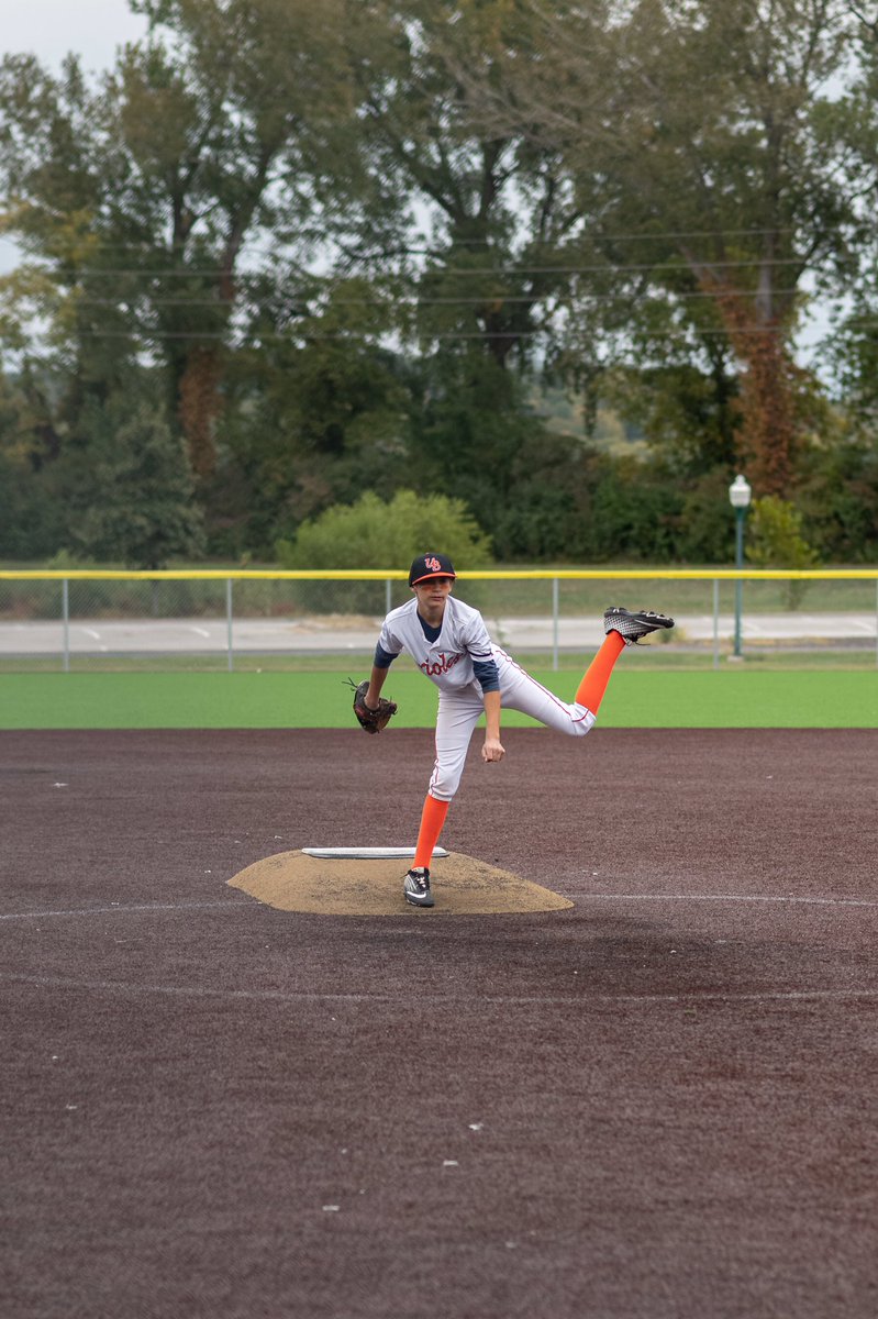 TheHelenRansom's tweet photo. It’s #MonsterBashBB2020 time! My #triplets blew the ump’s mind, and Chase won some bling 🙌🏻⚾️ #UrquhartBaseball13AA #UrquhartBaseball @PlayMSP https://t.co/y9CmLArWlJ