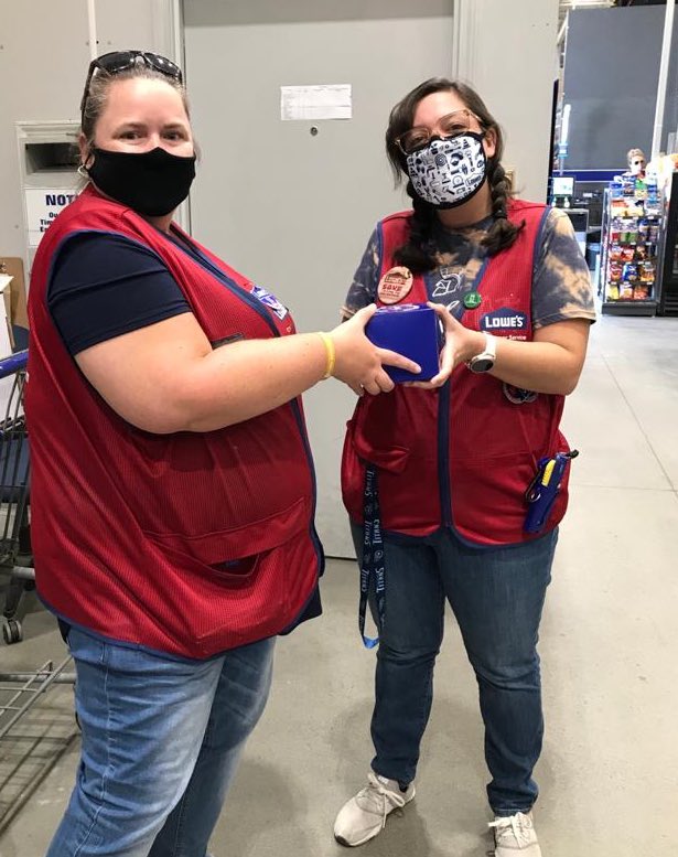 lowes0637 tweet media