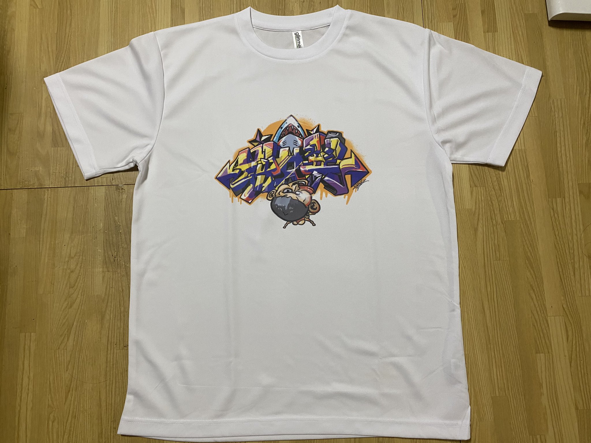 股間王 堀井翼 俺のtシャツできました よかったらみんな買ってくれな サイズはlとxl デザインは3種類です 1枚 税込 4000円 送料です 3種類コンプリートで送料無料です 購入希望の方は堀井翼アカウントにdmください T Co Gko1icvofv