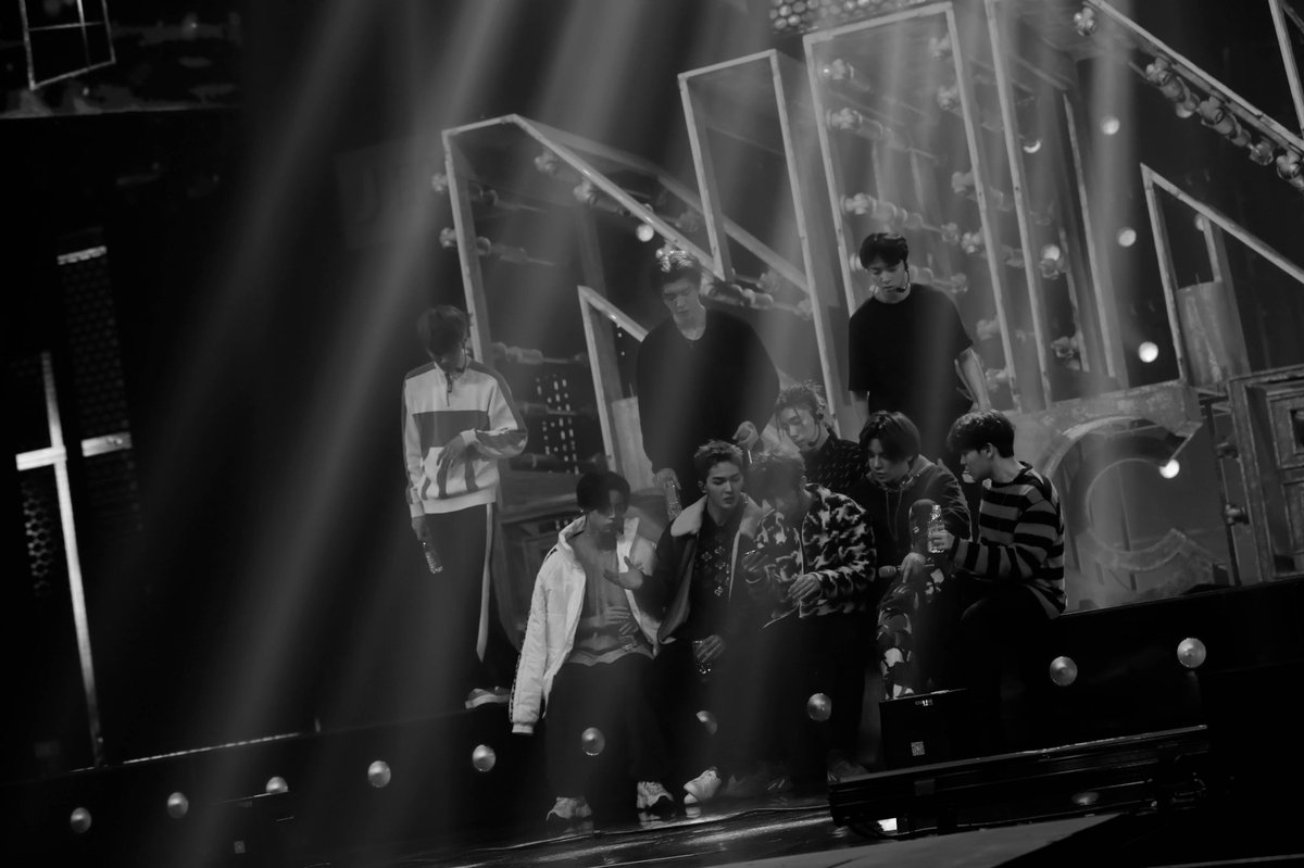 bleueberry_'s tweet photo. Missing OT9 real hard 💙
#Xukun #Linong #ChengCheng #Justin #Yanjun #ZhengTing #Ziyi #XiaoGui #ZhangJing https://t.co/na7xnuwB9K