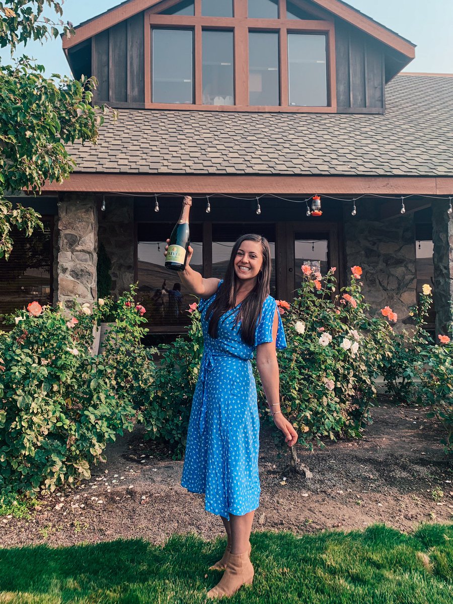Wino On A Budget (@winoonabudget) on Twitter photo What’s your favorite reason to open up #sparklingwine?? On my recent visit to <a href="/TreveriCellars/">Treveri Cellars</a> I picked up a few bottles of their Blanc de Blancs Brut Zero 🍾🥂 What’s your favorite reason to open up #sparklingwine?? On my recent visit to <a href="/TreveriCellars/">Treveri Cellars</a> I picked up a few bottles of their Blanc de Blancs Brut Zero 🍾🥂