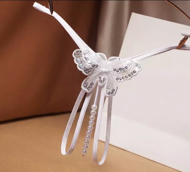 sashabandz's tweet photo. It’s the butter fly for me 😍 your 3rd @ has to buy you this! https://t.co/3EfXHdgxm8