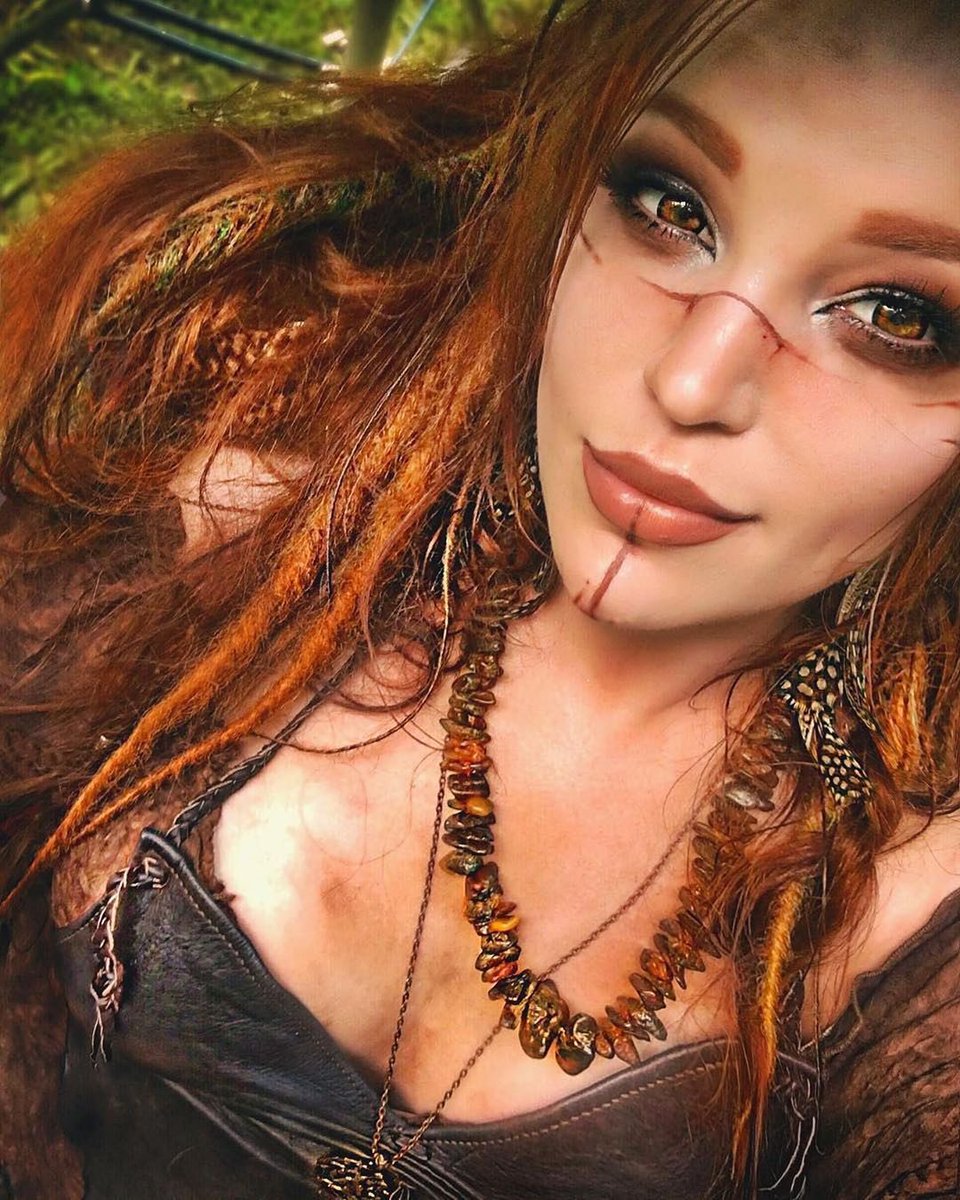 I will join in on dressing up for Halloween~!