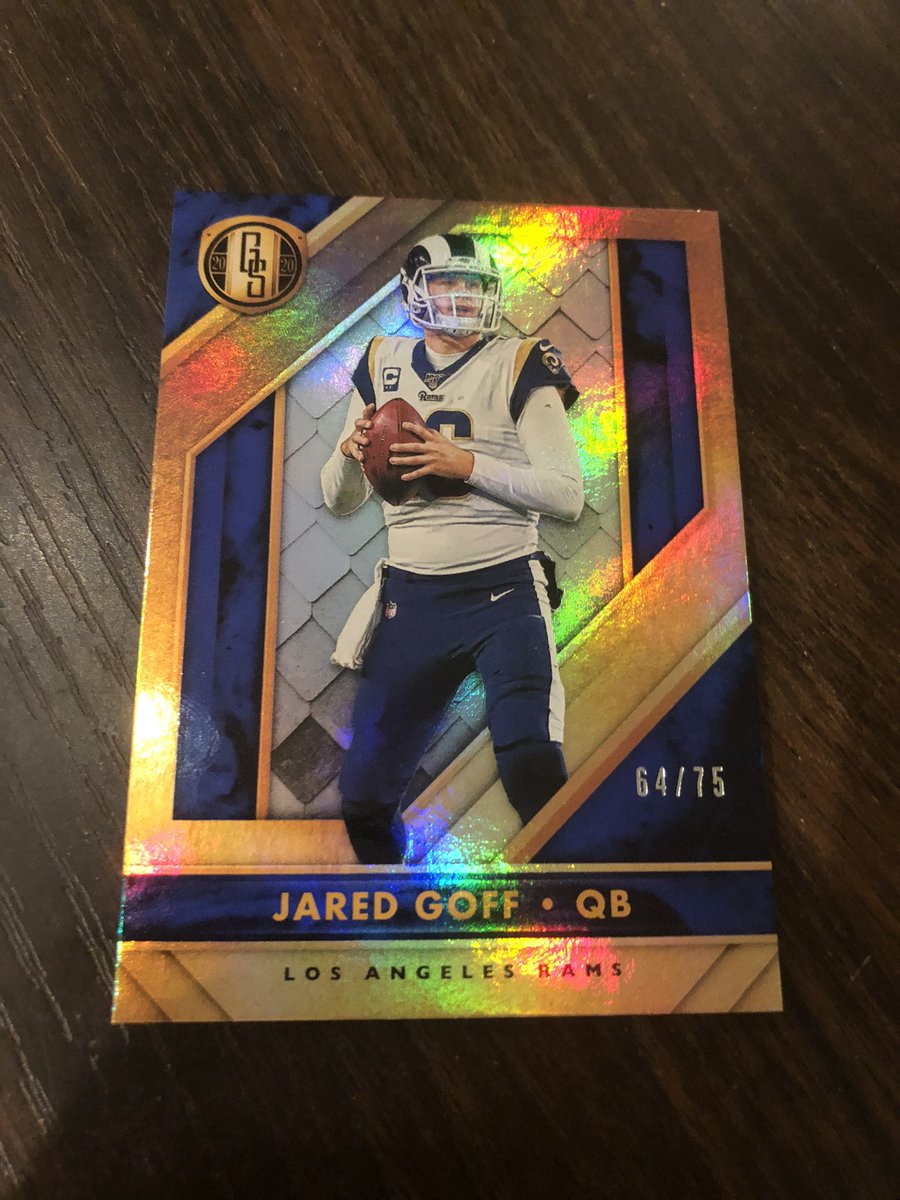cheapcardsales's tweet photo. Jared Goff gold standard /75. $4

#cheapCards #cheapRams https://t.co/voh0EagjaH