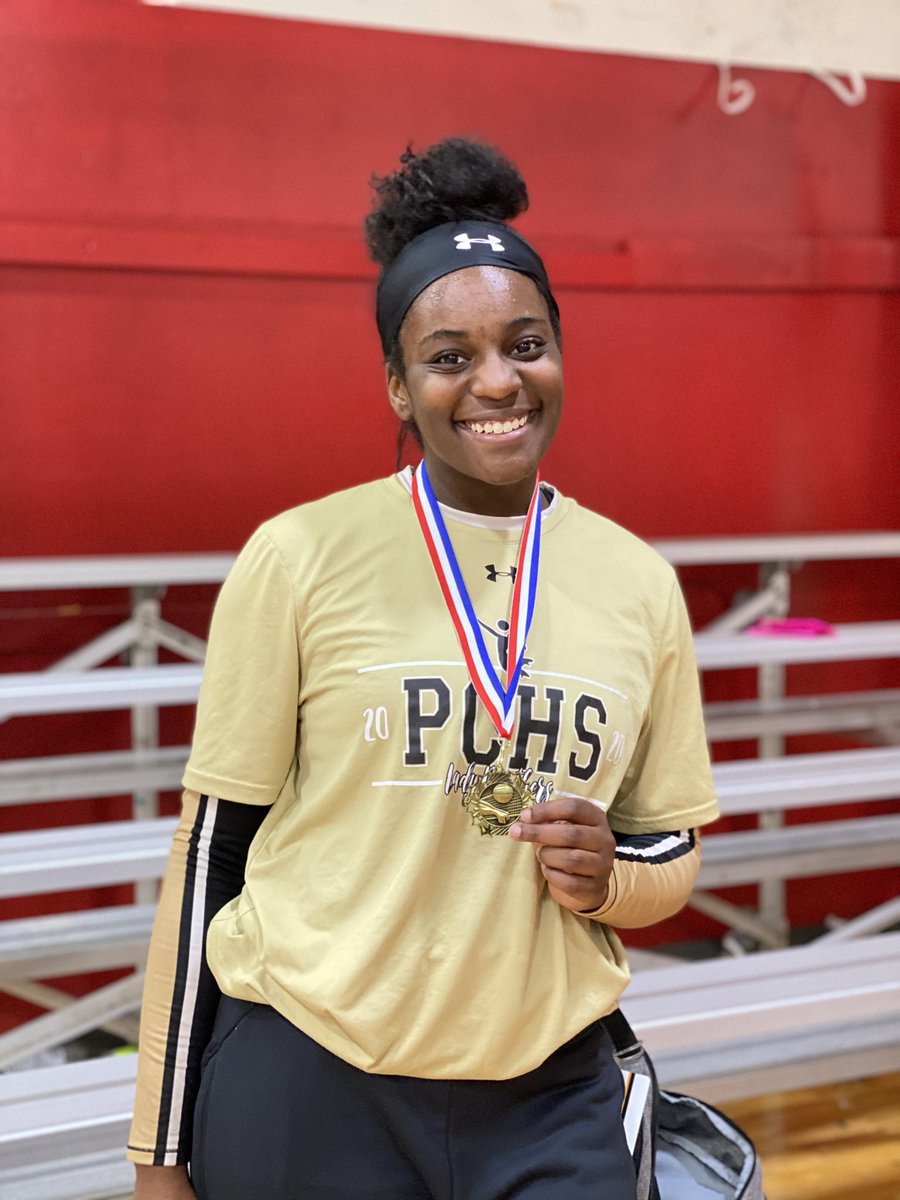 cfluker6's tweet photo. My favorite volleyball player in the whole-wide world! @kaylenfluker #teamfluker #turnmeup2 https://t.co/hV3NLVLMSL