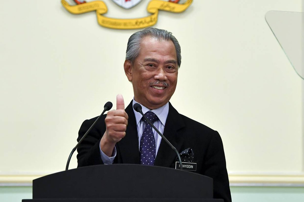 1. Perdana Menteri MalaysiaHAJI MUHYIDDIN BIN HAJI MOHD. YASSINPendapatan: RM104,841.65/bulan