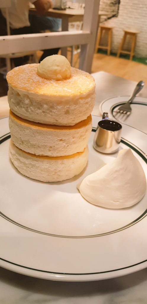 Nhong44700018's tweet photo. 😋 Premium Pancake 😋
กินเมื่อวาน ลงวันนี้
#GramPancake #เรียล #Pancakes https://t.co/EZlWjytUtL