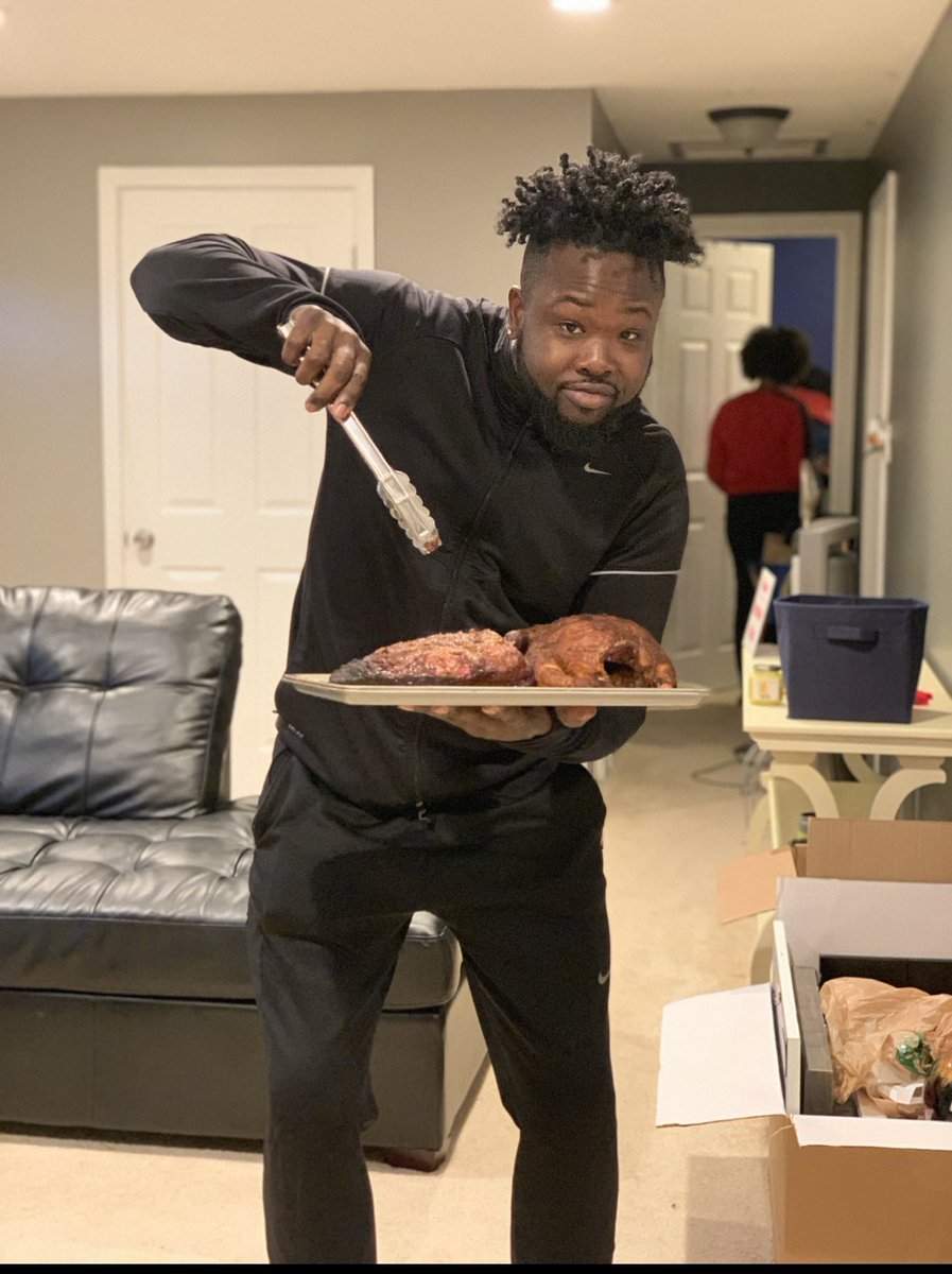 BroBroFRESH's tweet photo. I really be on the grill poppin that #MEATPRODUCT https://t.co/qzTHnSy1Ok