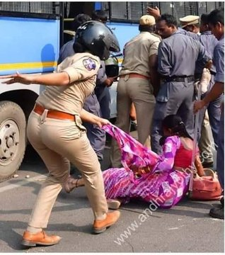 ఆ డిమాండ్లు అర్ద రహితమో ఆచరణ సాధ్యం కానివో,ఓసారి కూర్చొని చర్చించడానికి అహం. నా మీద తిరుగుబాటా అనే అహం