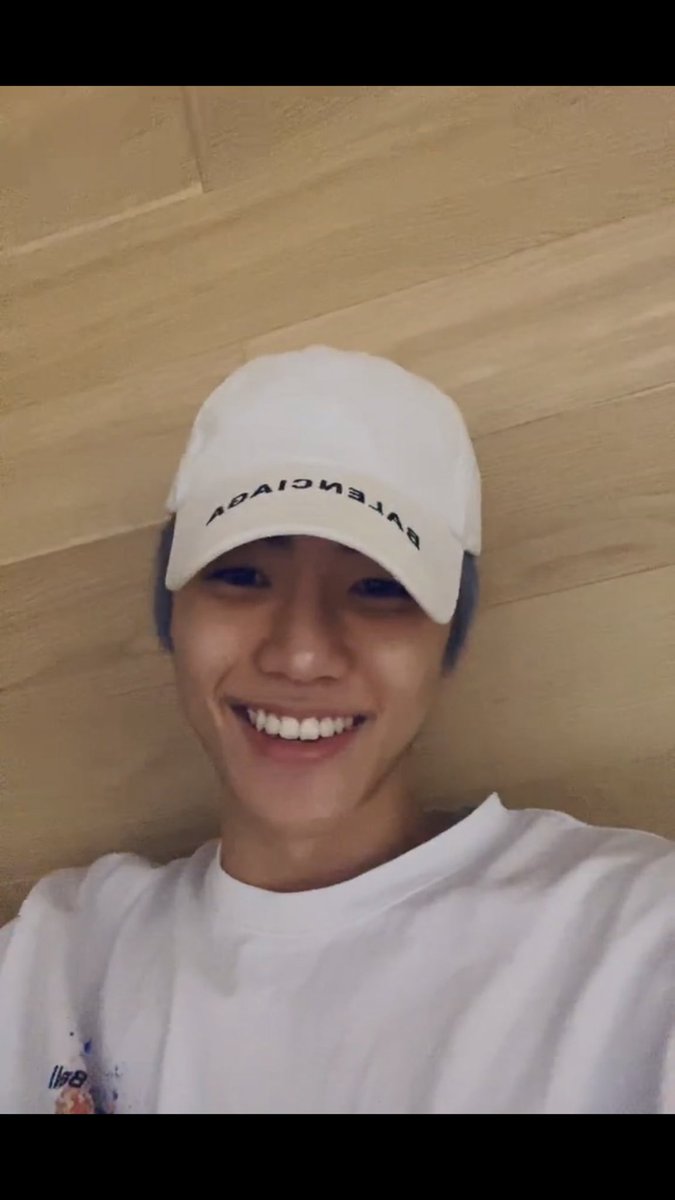 mini thread of jaemin being bf material since it& #39;s   #NationalBoyfriendDay (ik im late oh well)