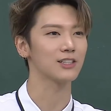 hourlyten_'s tweet photo. #TEN #텐 #เตนล์ #李永钦 https://t.co/c7VqRTdnGO