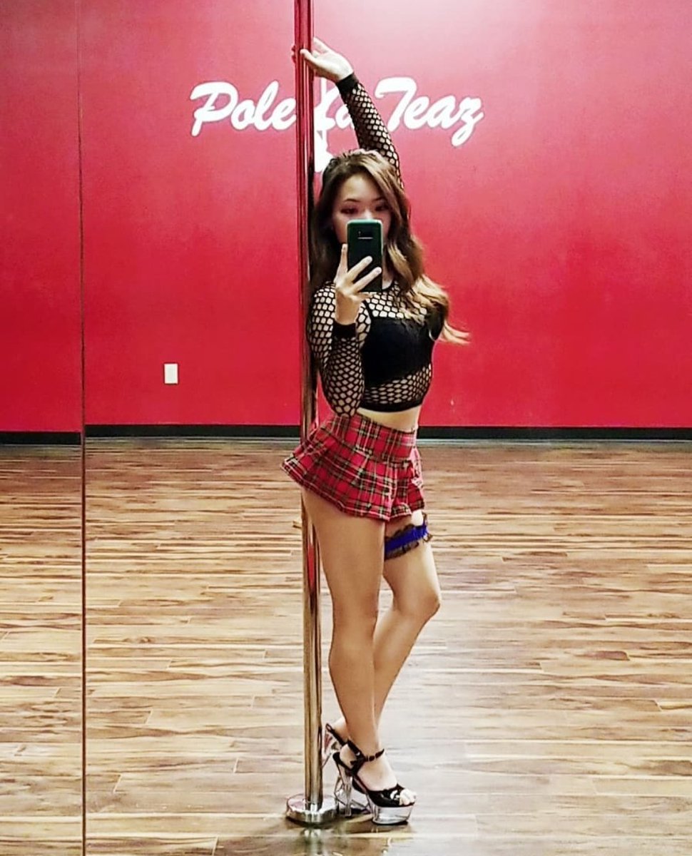 _msAiko_'s tweet photo. @OnlyFansPromoRT 💋Your exotic Asian pole dancer💋 Get exclusive videos/photos 💖

OF: https://t.co/H8d5P0xtj2 https://t.co/bvnW30eYpE