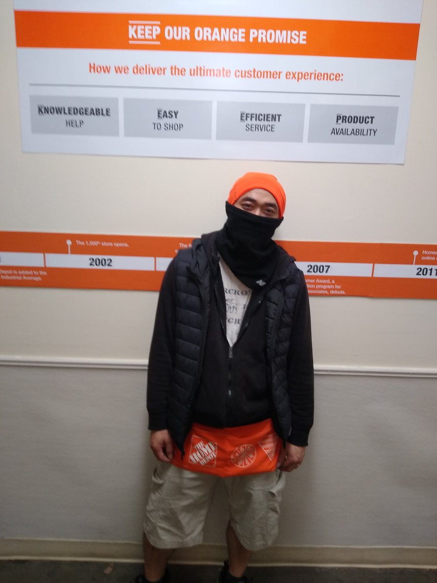 Hieu Nguyen is our employee of the month! Congratulations Hieu!! Hieu is also one of my all stars on the freight team. He is proficient in multiple departments. " D22, D21, D26 and D28. Thanks for everything you do Mr. Nguyen.