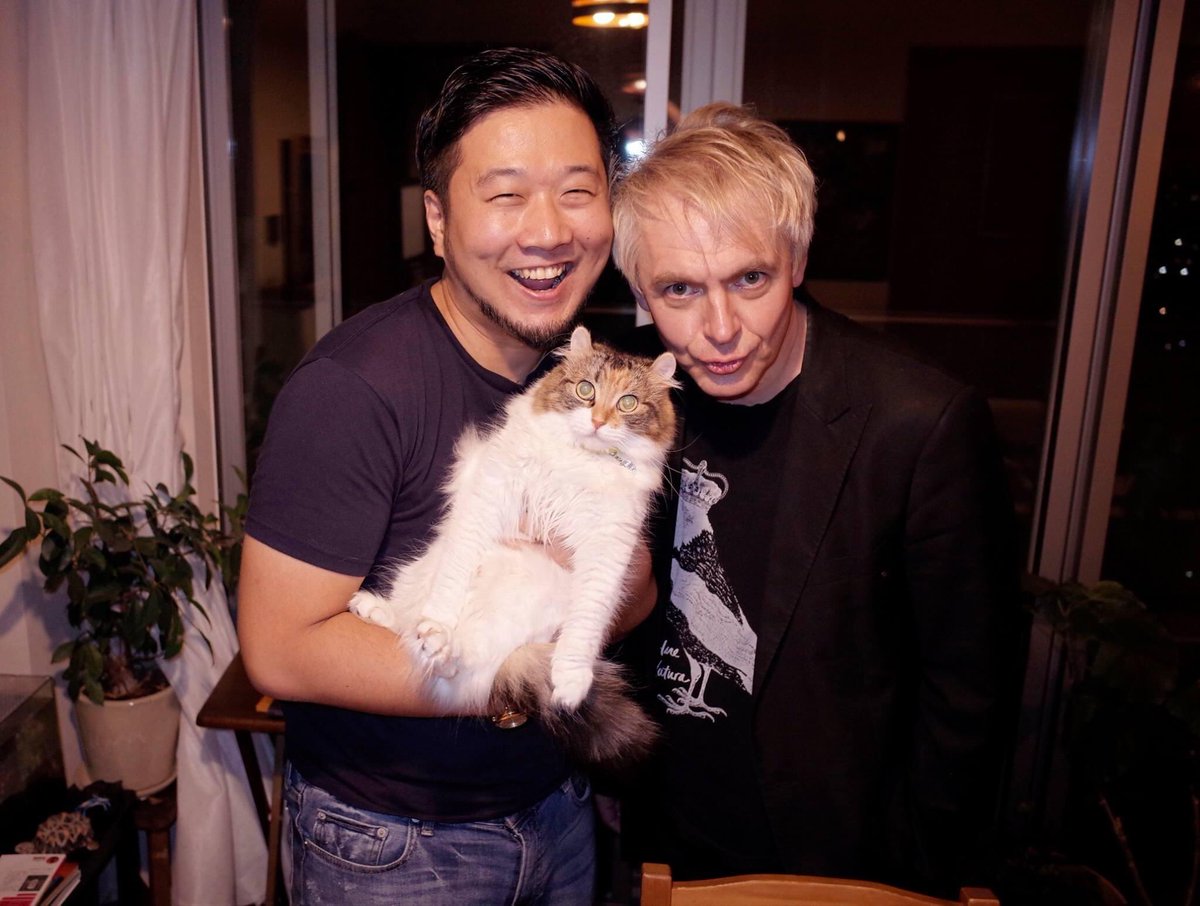 Tomo Kosuga V Twitter ３年前の今日は デュランデュランのニック ローズが深瀬さんについてインタビューしにうちまで来た マーが 借りてきた猫になってる