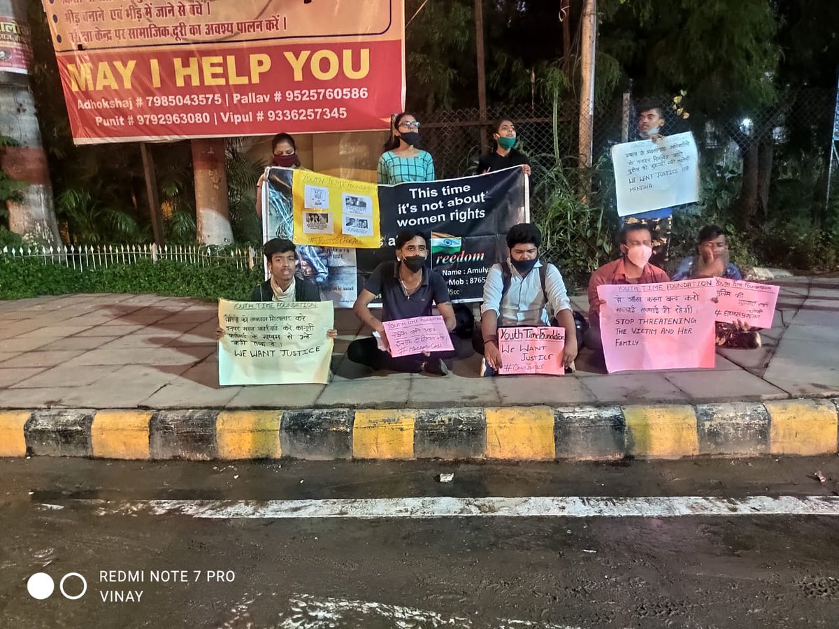 YouthTimeFound2's tweet photo. Yesterday YTF had took out a procession from Assi Ghat to BHU Lanka gate &amp; staged a sit-in at Lanka gate demanding that the former DM of the Hathras , Praveen Kumar &amp; all the administrative officials present at the funeral &amp; also the SP and ADM should be given harshest punishment https://t.co/w3c4se7L6Q
