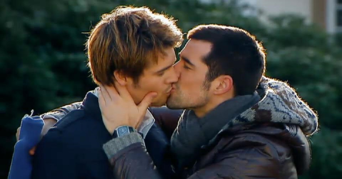 News chicago gay love