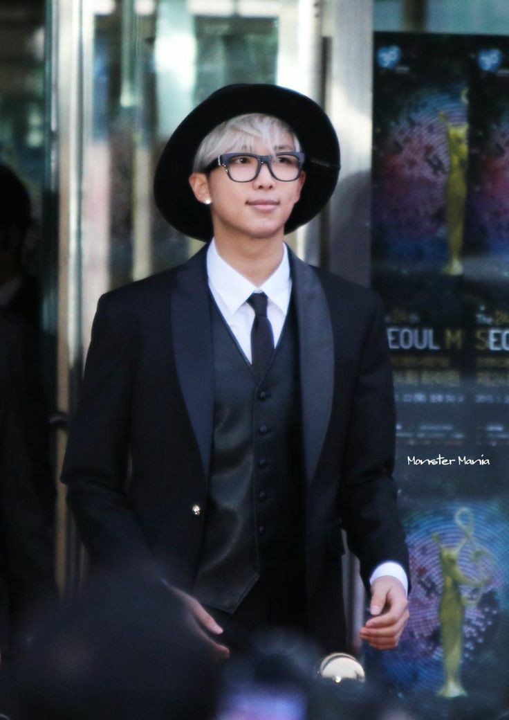 namjoon with specs a needed thread;