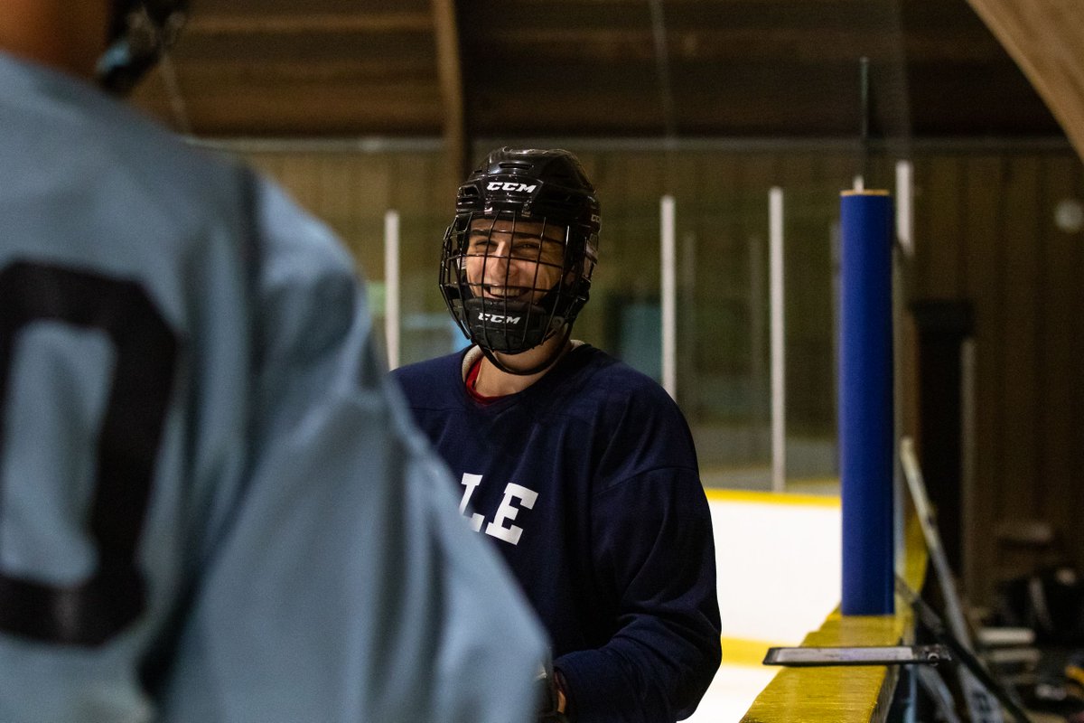 WestyAthl44's tweet photo. Great seeing our guys back out on Jackson Rink! @westygametweets #GoMartlets
@NEHockeyJournal @PrephockeyR https://t.co/CnR6CvNWrT