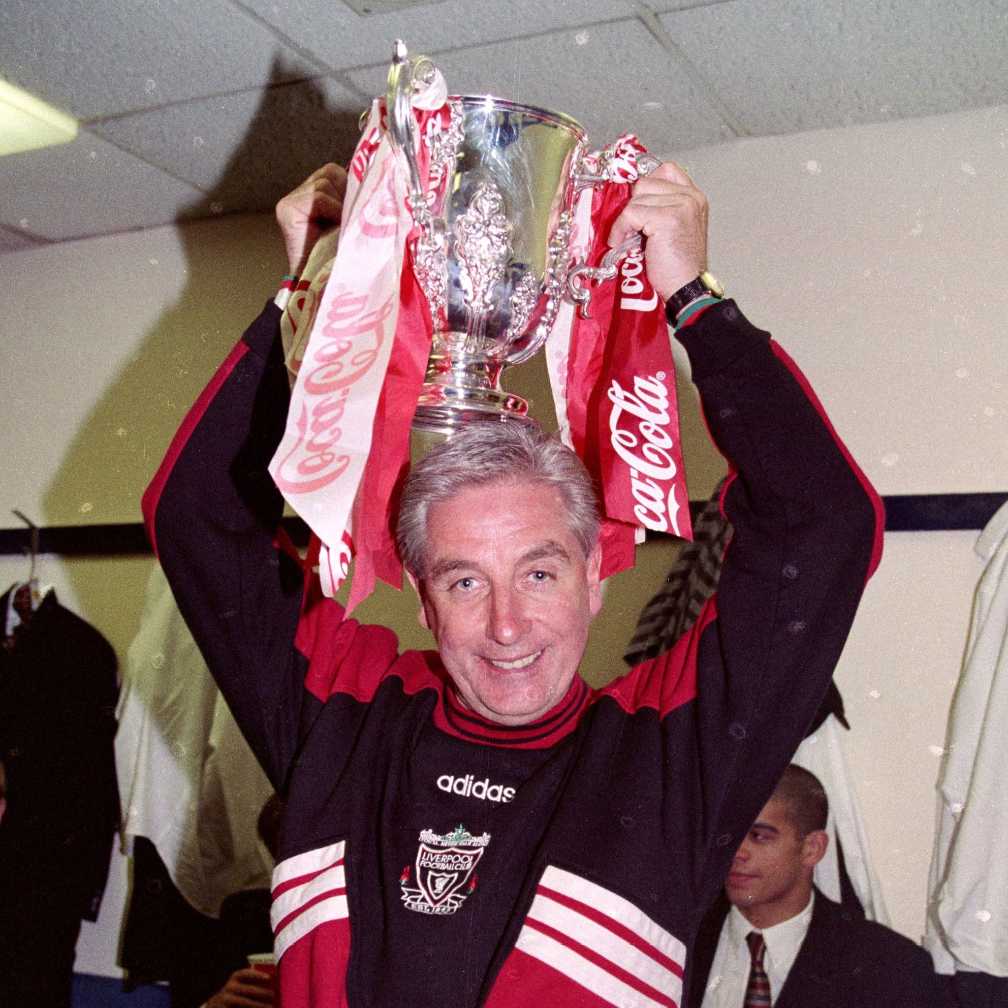 Happy 72nd birthday to our former player and manager Roy Evans enjoy your day Roy YNWA 
