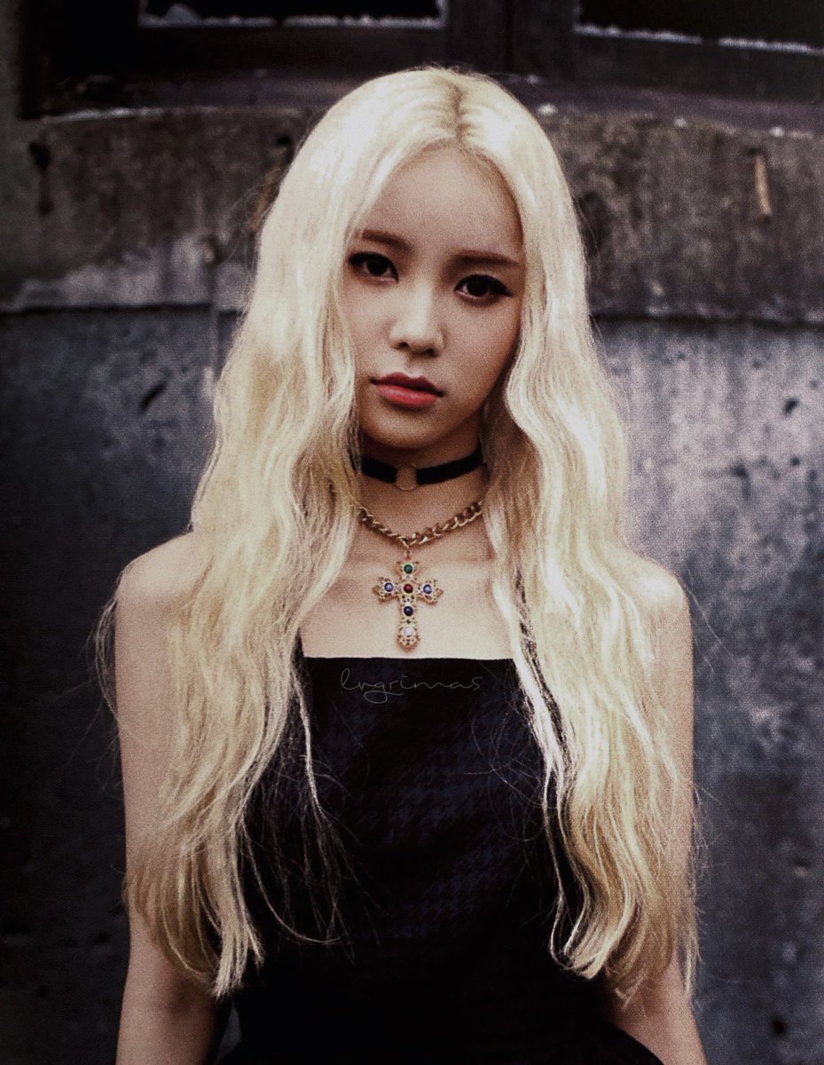 "jinsoul" [photobook]my scans! <3