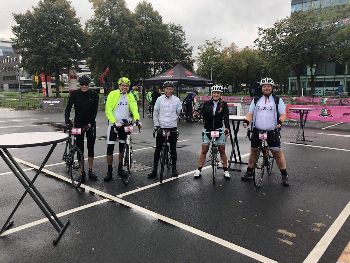 Wat fijn dat sommige evenementen nog wèl doorgaan! Succes <a href="/asr/">a.s.r. verzekeringen</a> wielrenners!! 💪🏻🚴🏻‍♂️
#classicogiro #wielrennen #sportief