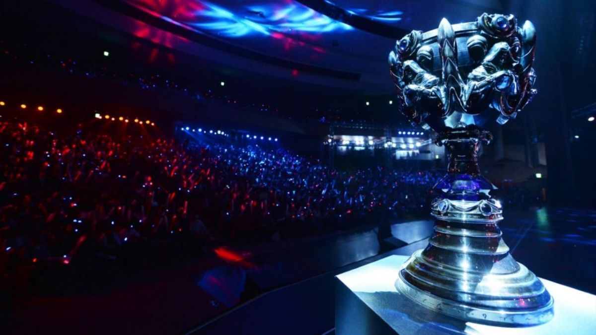 киберспорт кубок. чадвали лигаи чемпионат соли 2022. игра футбол 2018. футбол чемпионат англии тоттенхэм ливерпуль. любительская футбольная лига москва зима.