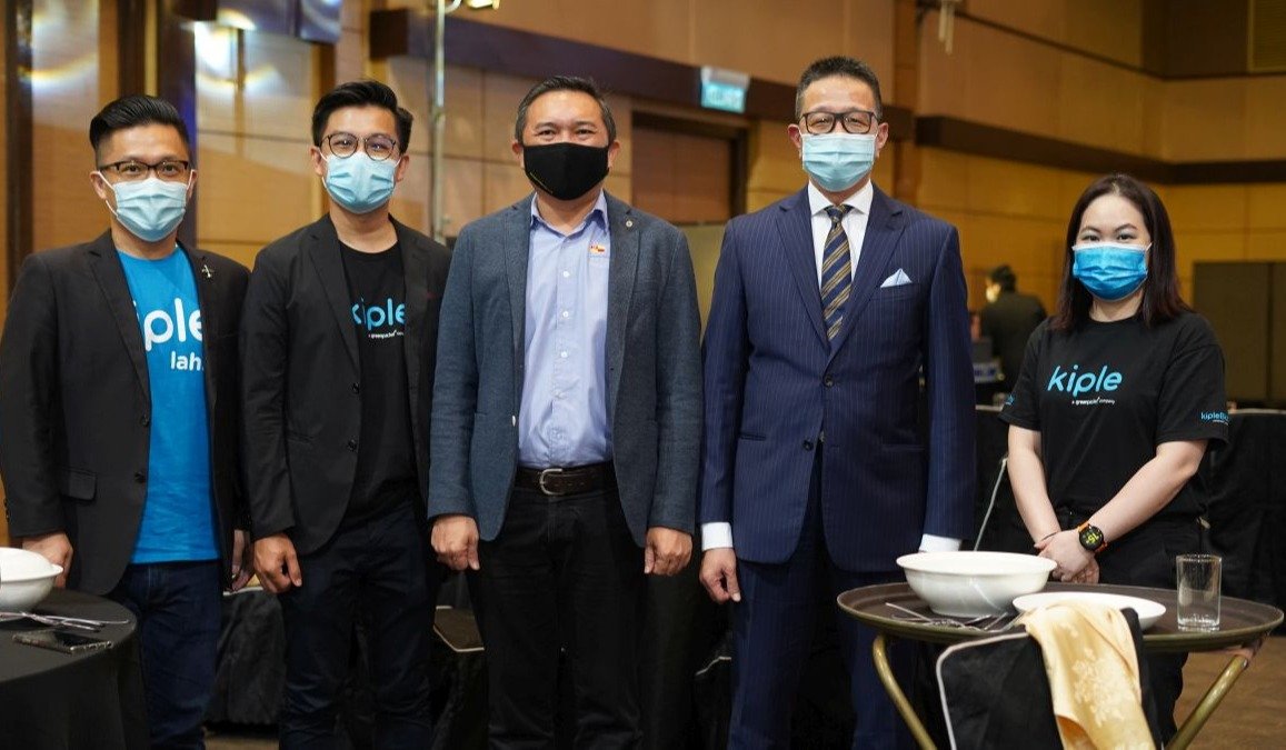 kipleLive's tweet image. Kiple has collaborated closely with the Selangor state government to launch a new digitalisation initiative - 'Program Digitalisasi Urus Tadbir Tenaga Kerja (PRODUTK)' to help SMEs to adopt Industry 4.0 technologies. The launch is made through Invest Selangor.

#ThriveWithDigital