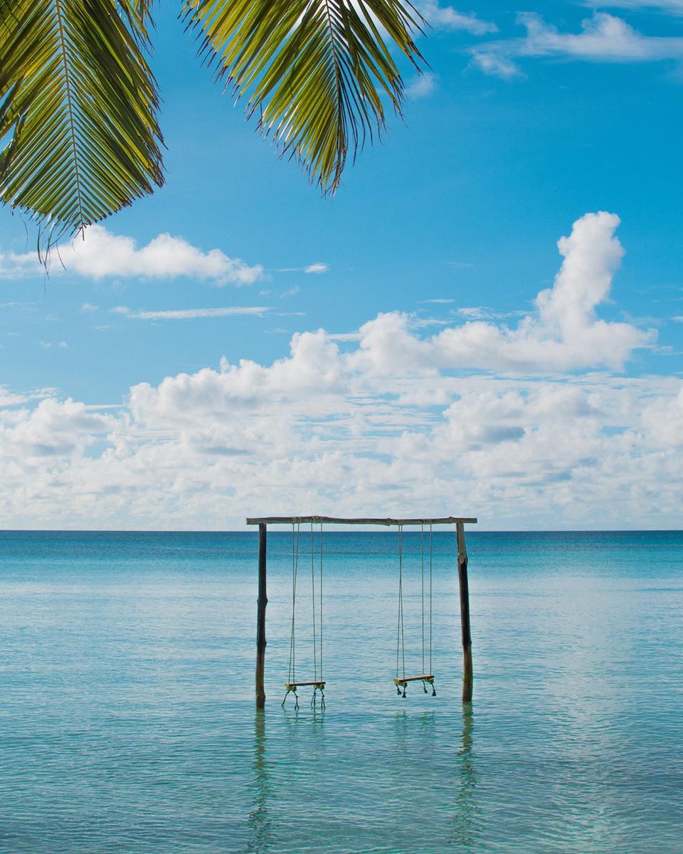 Happy Sunday from paradise island 💙💙💙 

📸 <a href="/lifeofislander/">lifeofislander</a>